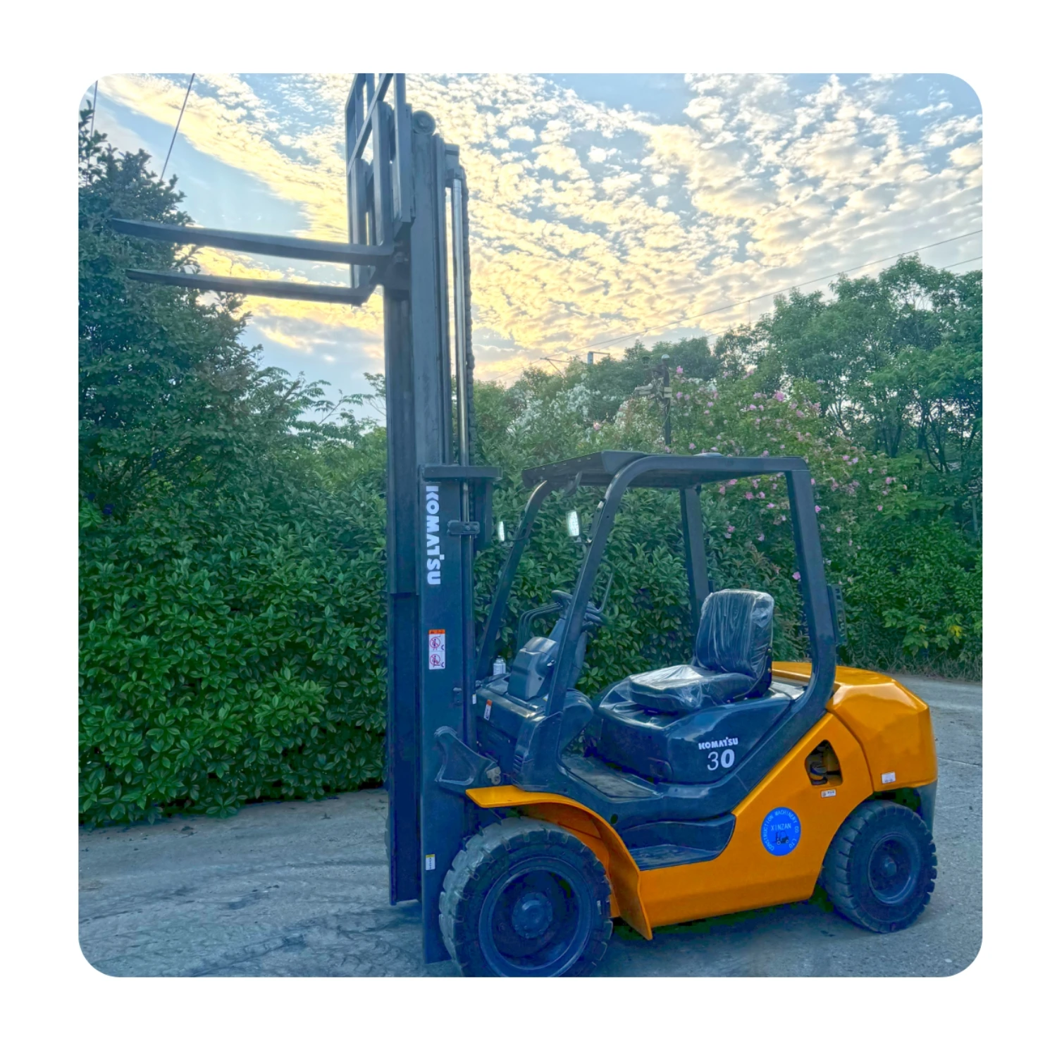 Japan original KOMATSU 3 ton FD30T-17 used secondhand diesel forklift in good condition with reliable engine
