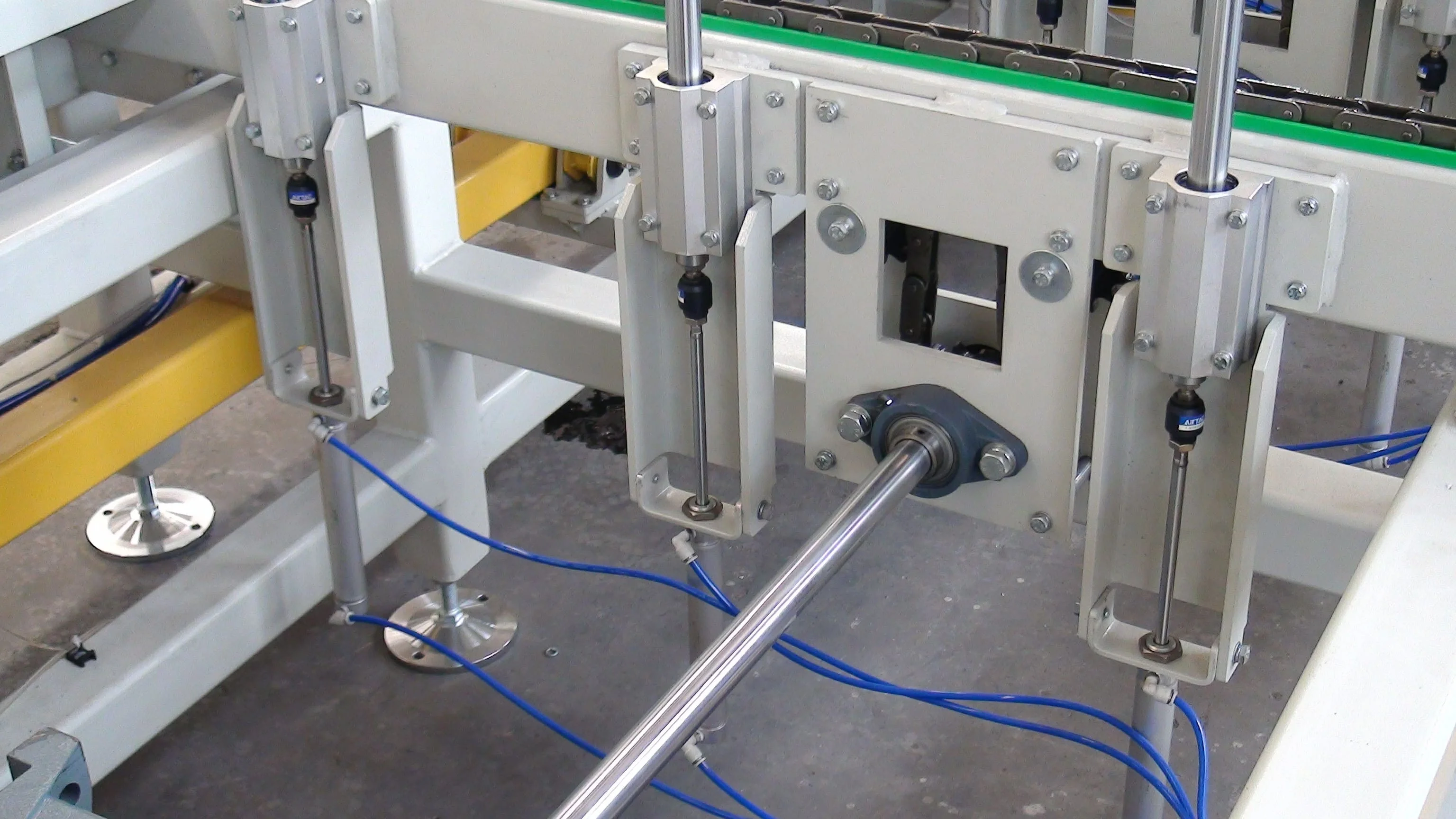 High Quality Wood Pallet Cutting Saw Machine Cross Cut Off Saw With Feeding System