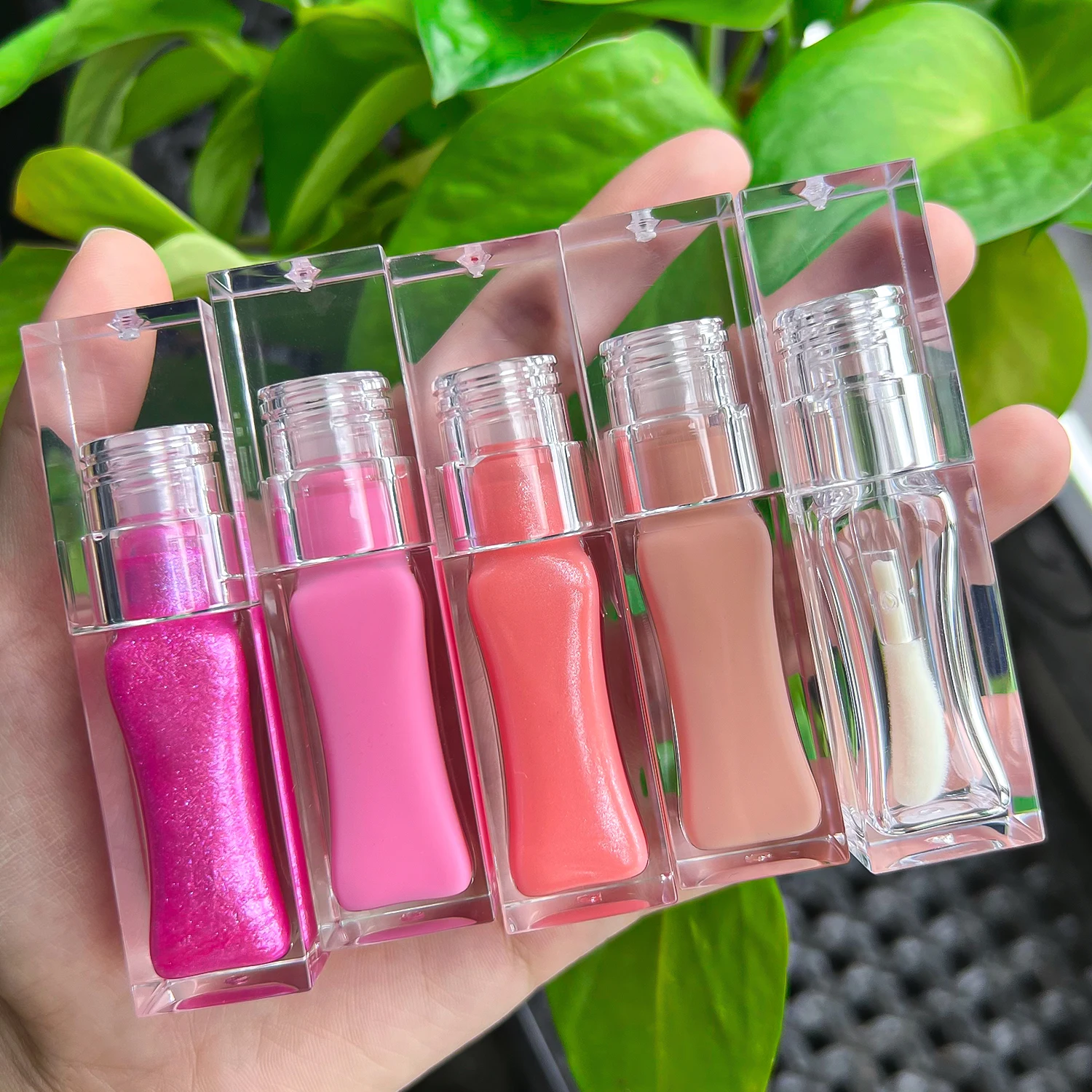Pick Your Own Colors and Customised Lip Gloss Tube Liquid Glitter Clear Glossy Private Label  Lip Gloss Low Moq