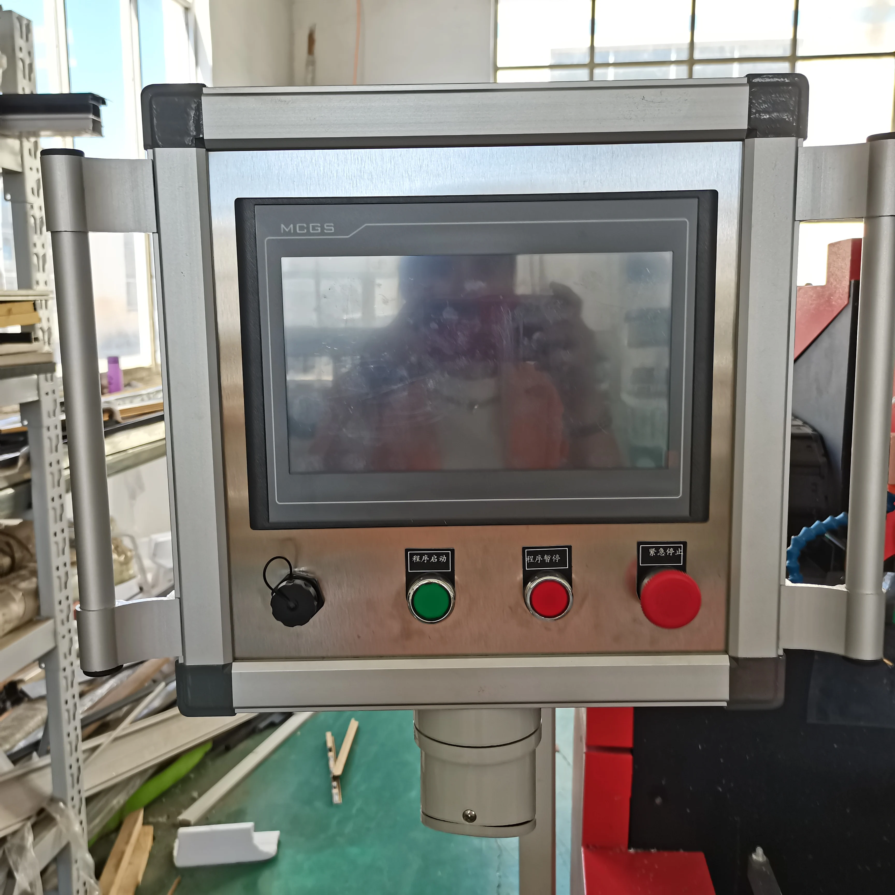 CNC machine tool equipment aluminum alloy door and window hinge switch CNC lathe and milling and drilling combine machine