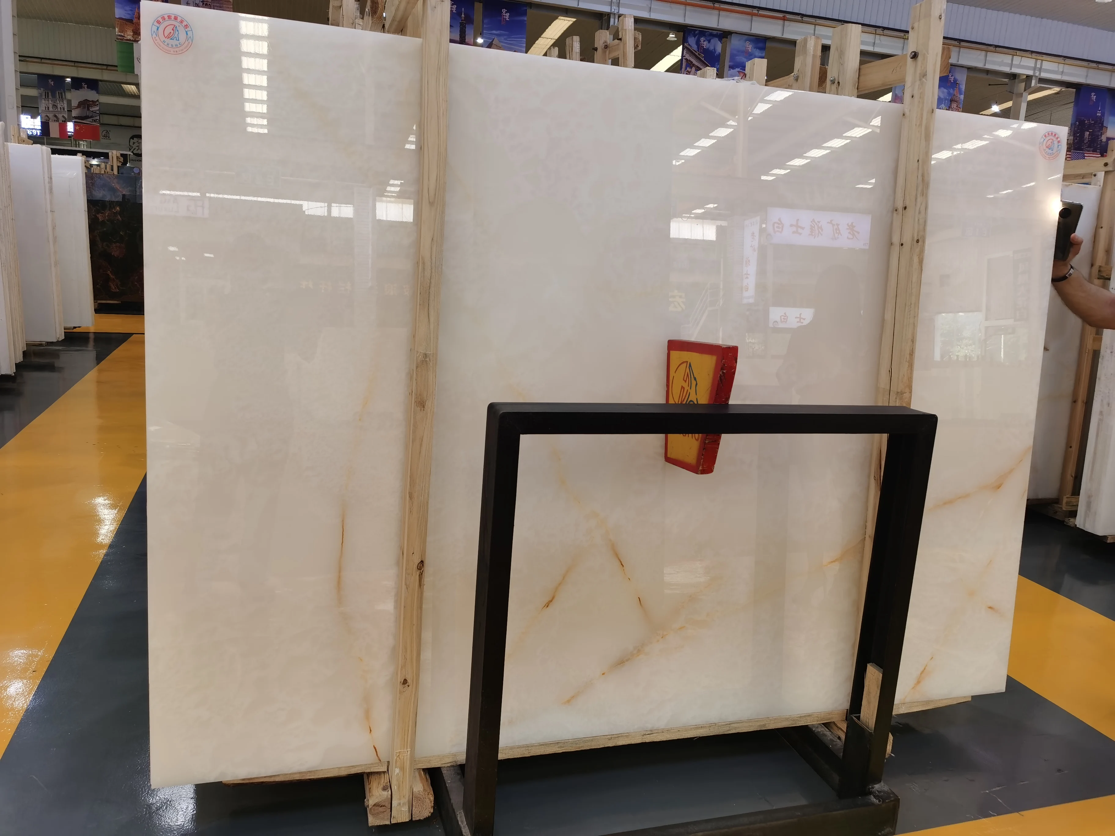 Hot Selling Afghan White Onyx Natural Onyx For Wall Panel