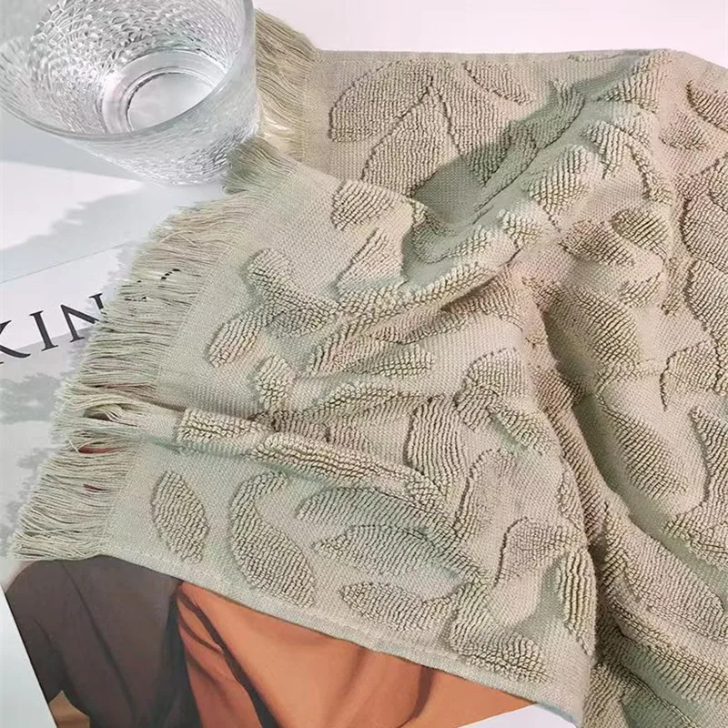 Custom wholesale 100% organic cotton terry jacquard luxury thick bath beach towels with embossed logo