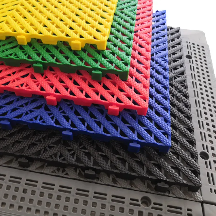 Modern Interlocking Splicing Garage Floor Tiles PP Vinyl PVC Grille Mat Car 4S Shop Outdoor Sports Venue Hotel Washing Mat