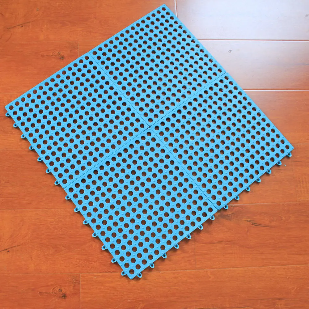 New Product Ideas Plastic Square Water Proof Split Joint Mat Non Slip Drain Hole Bathroom Bath Mat