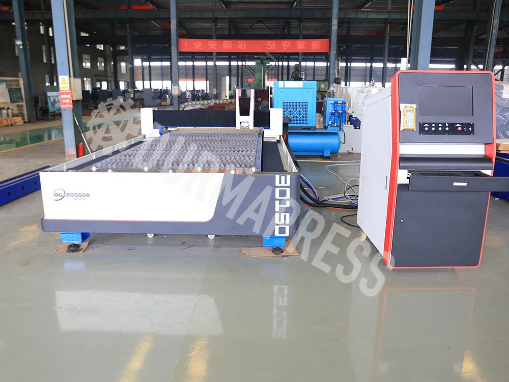 hot selling fiber laser cutting machine with high discount for carbon stainless steel 1500w