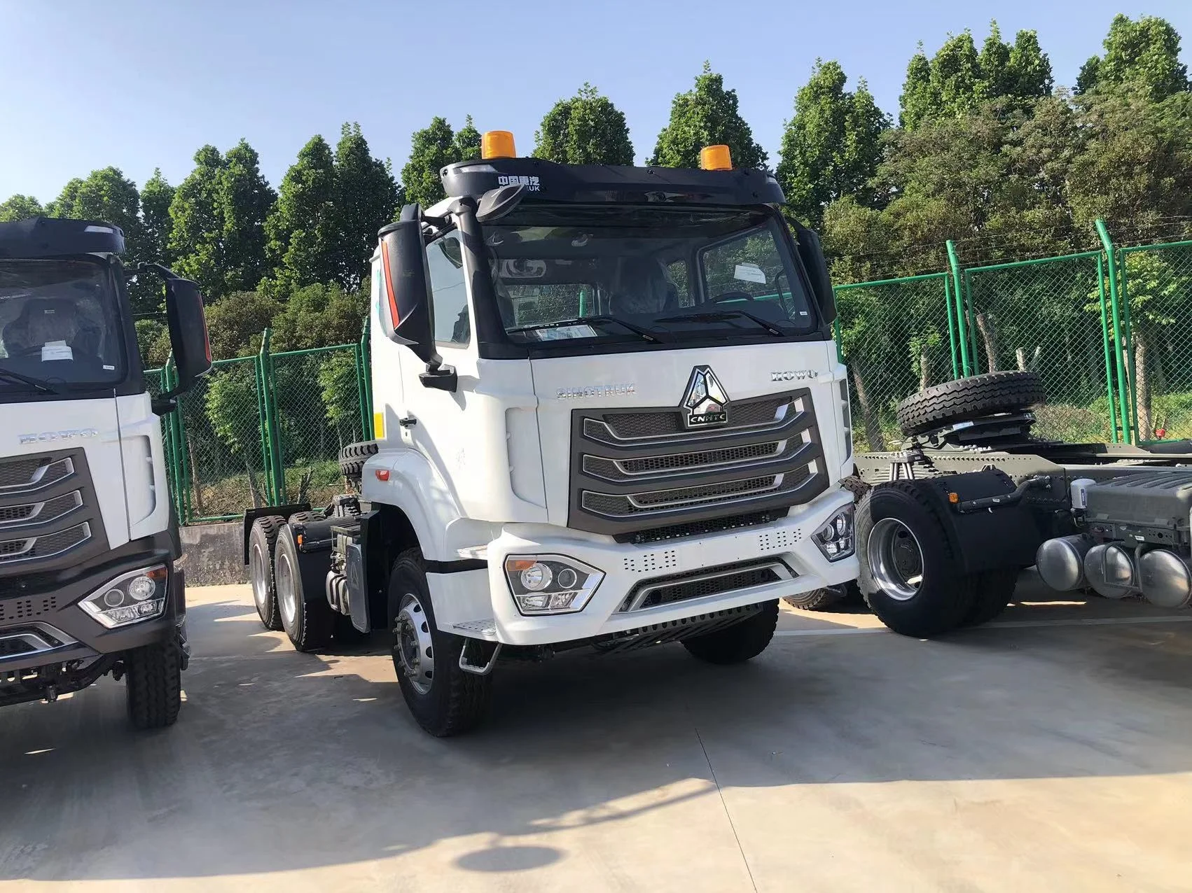 2024 sinotruk head HOWO NX 6x4 4x2 480hp Euro 5 diesel tractor truck price in saudi arabia