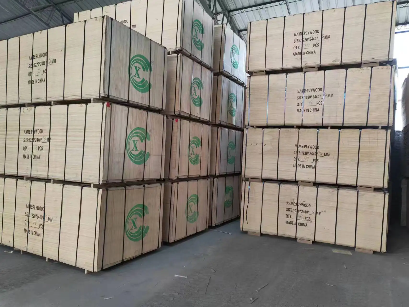 9mm,12mm,15mm,18mm,20mm,21mm Construction Plywood PP Plastic Cover Sheet