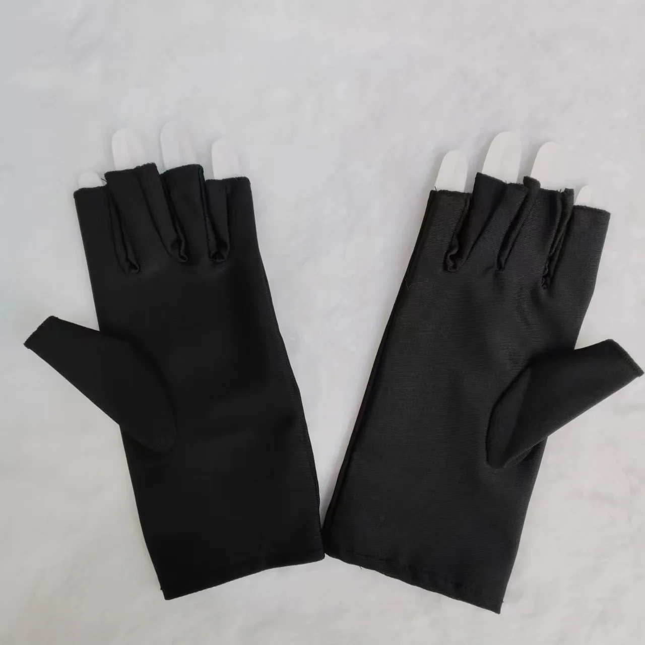 Half Finger Gloves For Manicure Supplies Anti UV Radiation Protection Gloves Protector For Nail Gel UV LED Lamp Tool