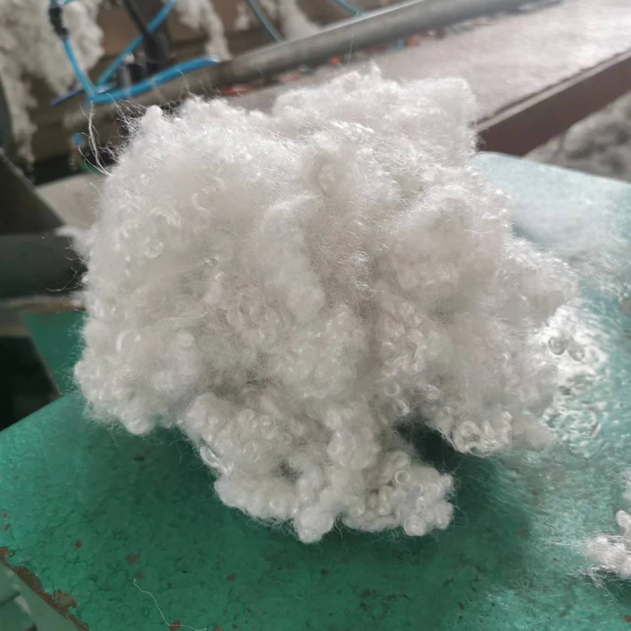 NEW Products recycled polyester staple fiber 7Dx64MM HCS optical white polyester fiber for home textile cushion pillow soft