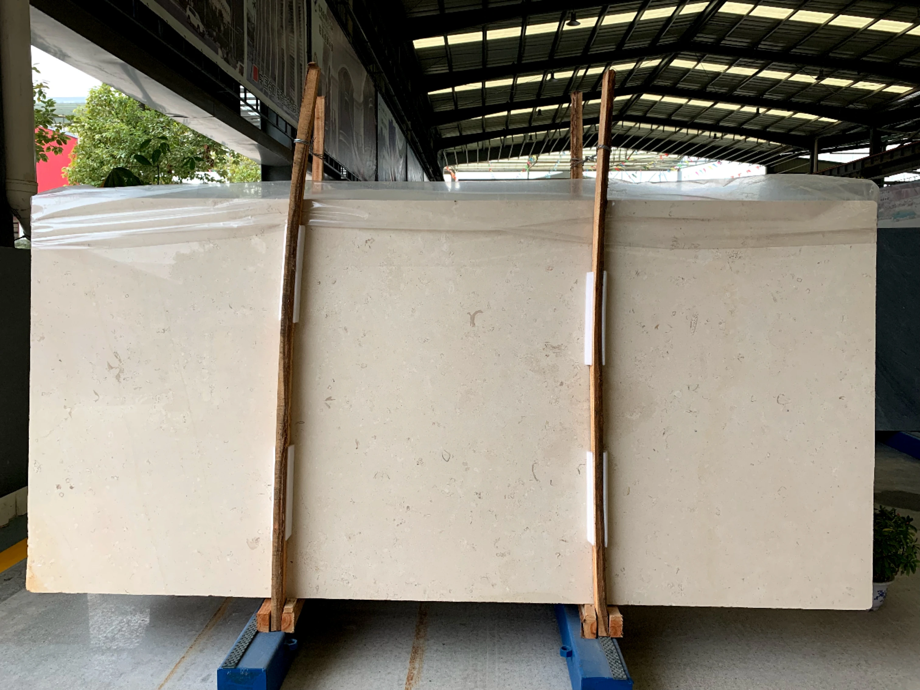 Surface Technical Support Cut Wholesale Limestone Tiles Turkish White Limestone Price