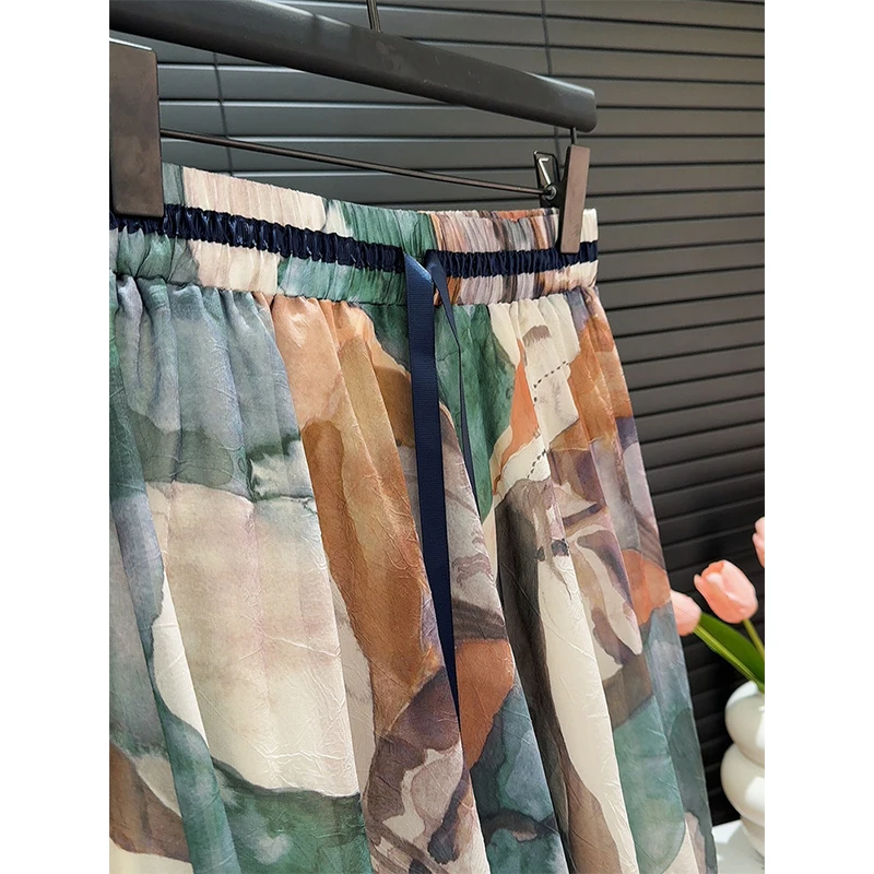 French Retro Holiday Style Skirt New Summer Graffiti Painting A-Line High Waist Design Mid-Length Skirt