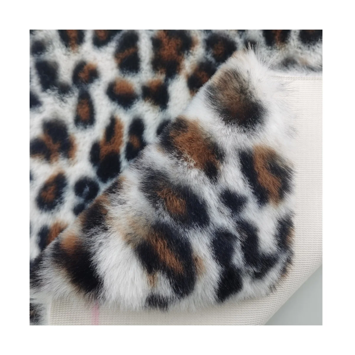 100% ткань из искусственного меха кролика с леопардовым принтом полиэстера для одежды/домашнего текстиля/игрушек