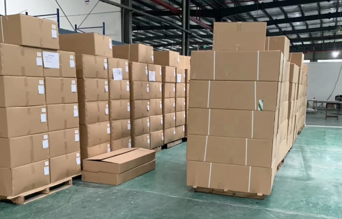 2023 ErP /Rohs /CE High quality wall heater UV custom pictures black alu frame 600W infrared heating panels