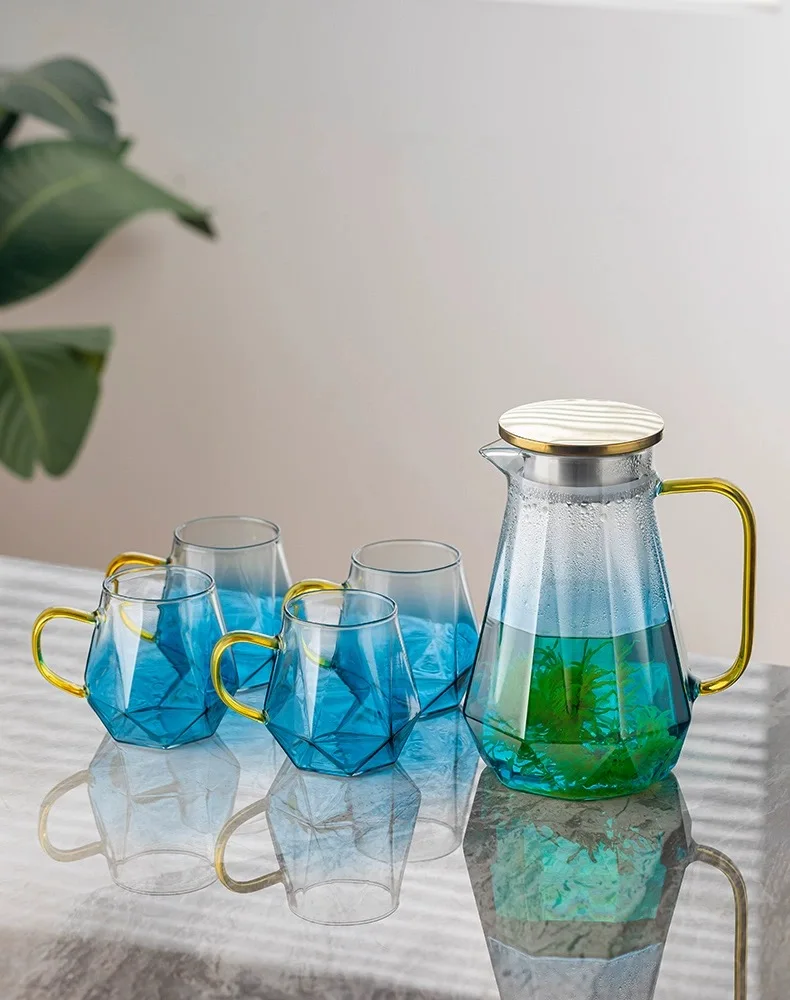 Handmade Lead Free High Borosilicate color glass water jugs Water Pitcher juice cold pot With Lid