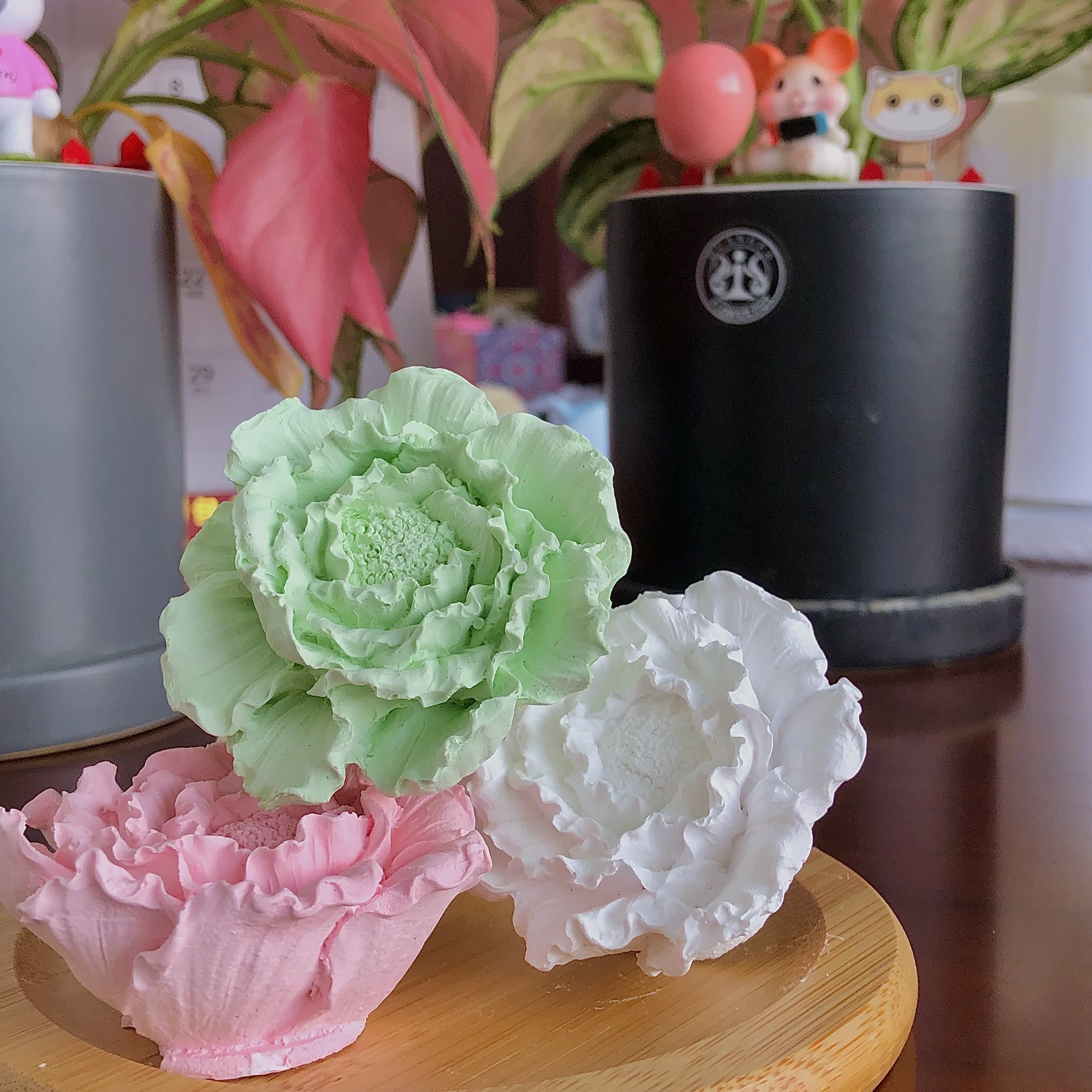 Wholesale Customized Fragrance Diffuser Stone Flower Shape Decoration Gift