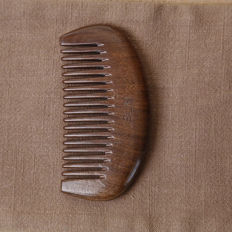 Sandalwood comb Souvenir  Gift doll woodcarving art production Wood carving handicraft manufacturer