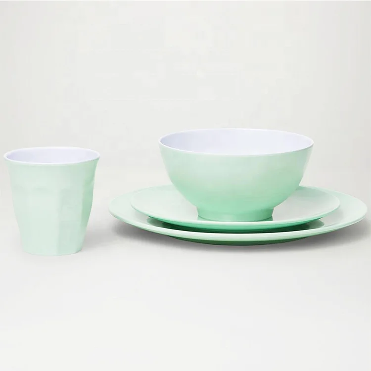 Set of 4 PCS Porcelain Festival Holiday Color Plastic Melamine Wedding Dinner Set