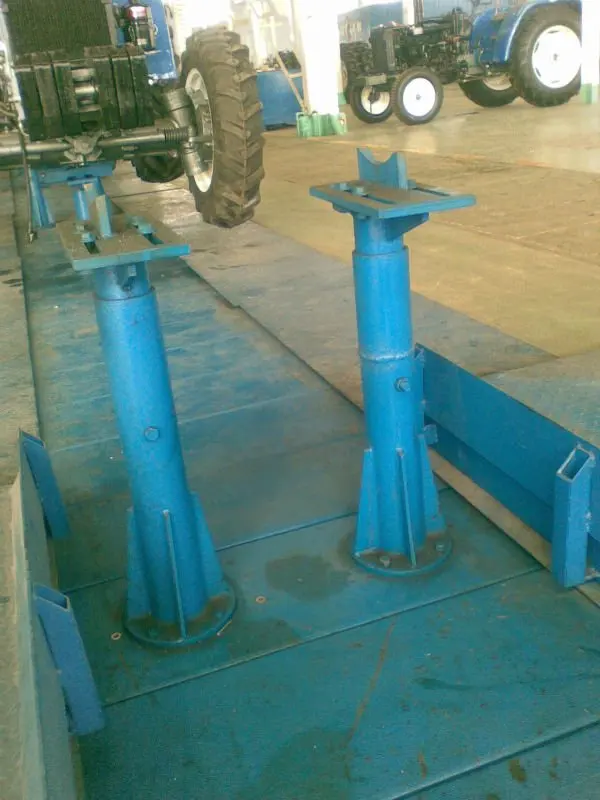 China hot selling automatic tractor assembly line