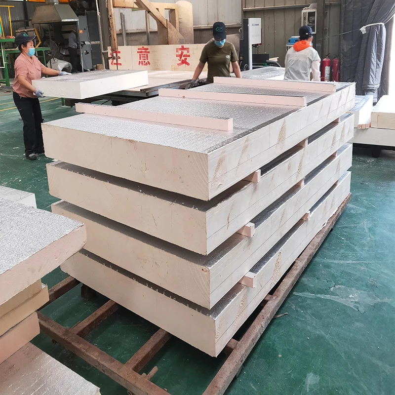 High Reflectivity Foam Aluminum Foil Phenolic Foam Insulated Board Thermal Insulation PF Soundproof Wall Board