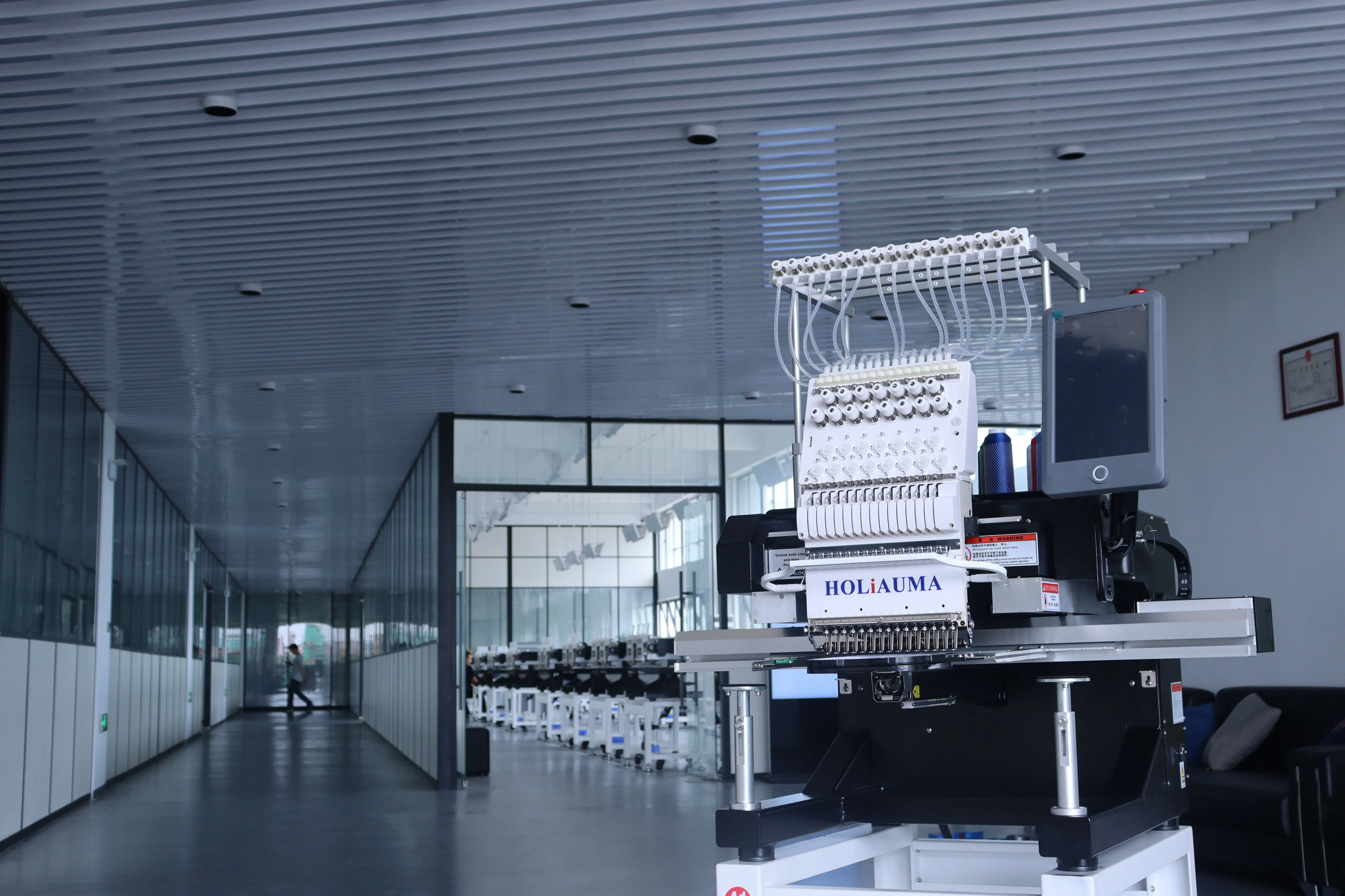 China best single head professional embroidery machine 15 needle 400*600mm 3D hat logo t-shirt flat one head embroidery machine