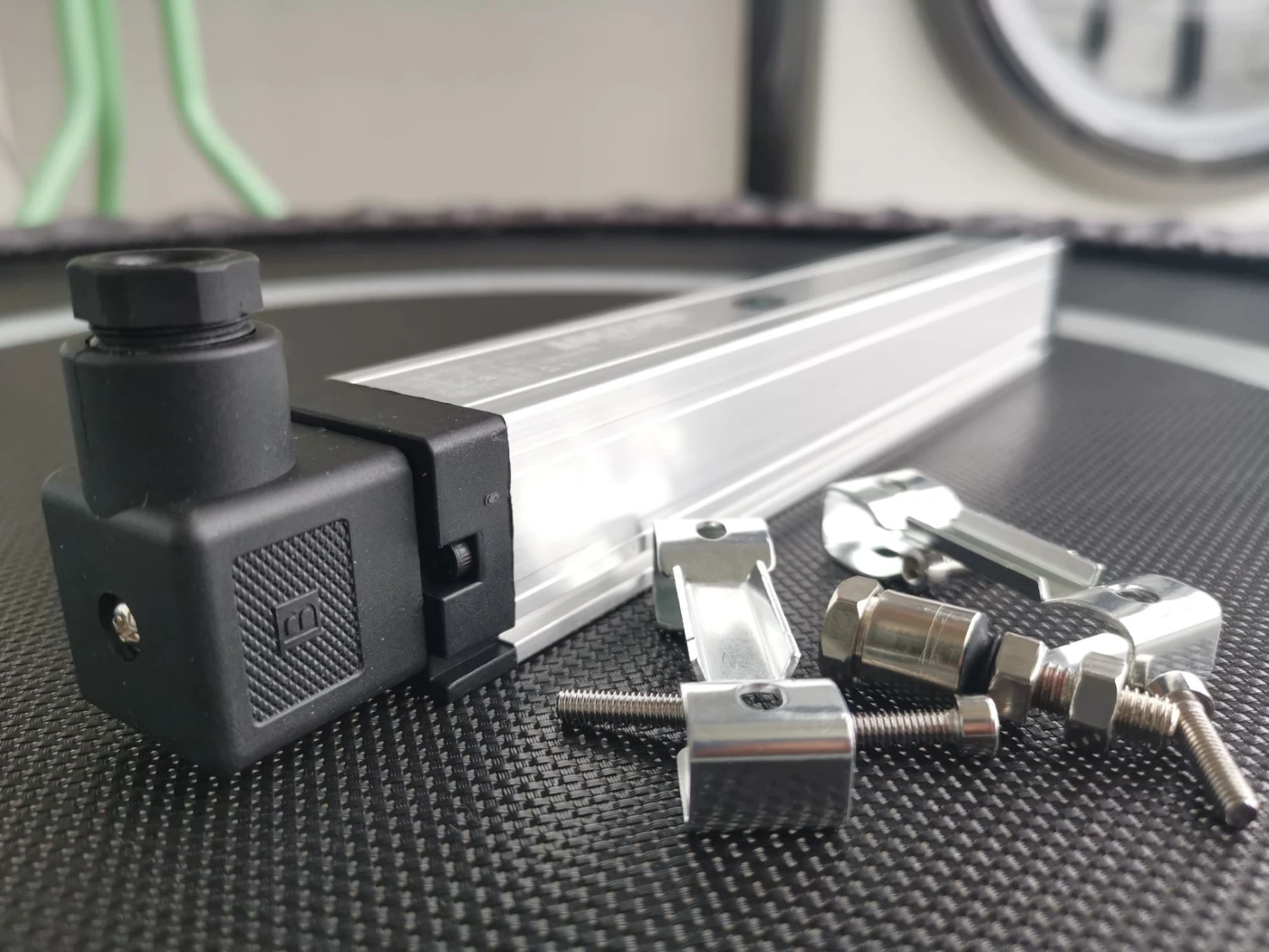 Aogeson Position linear sensors ( Position Transducers) KTC 1150mm (KTC-1150 LWH 1150mm)