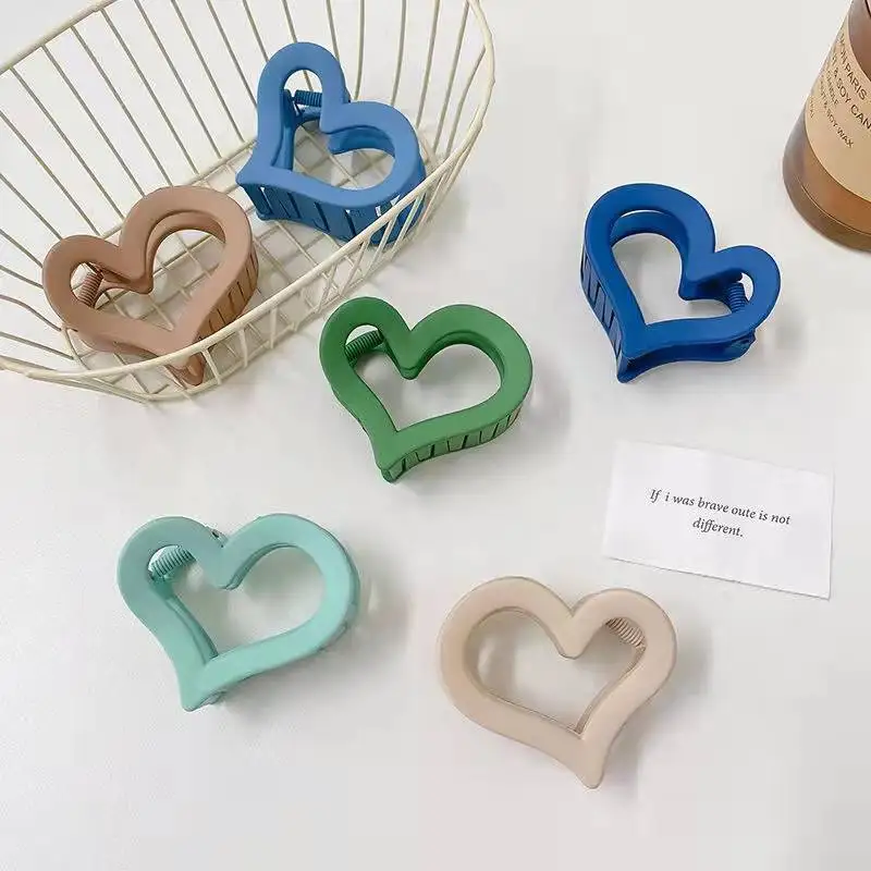 Korean Style Cute Sweet Heart Shaped Hair Claw Resin Shark Hair Claws Clip Hair Accessories Women