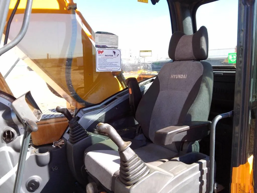 Used Hyundai Excavator 220LC-9s With Good Working Condition