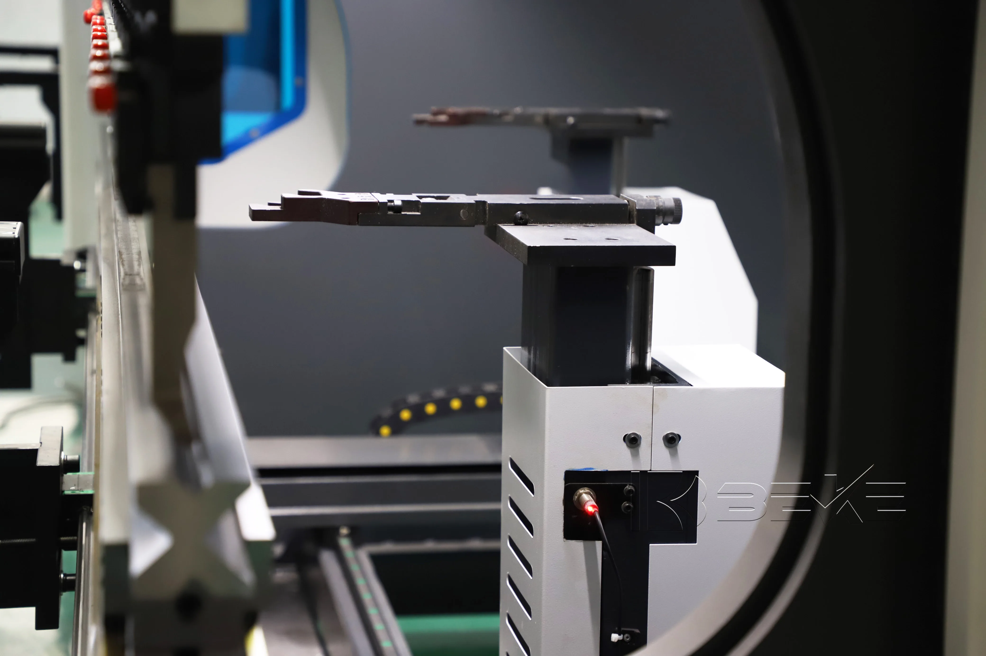 ESA S875 135T3200 cnc press brake bending machine