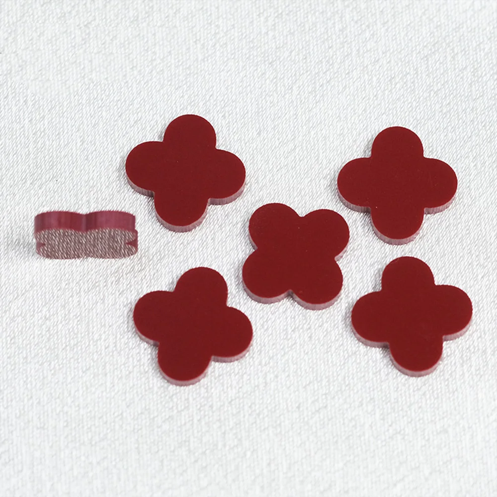 Factory Wholesale Thickness 2mm Four Leaf Gemstone Synthetic Dark Red Turquoise Clover Stone