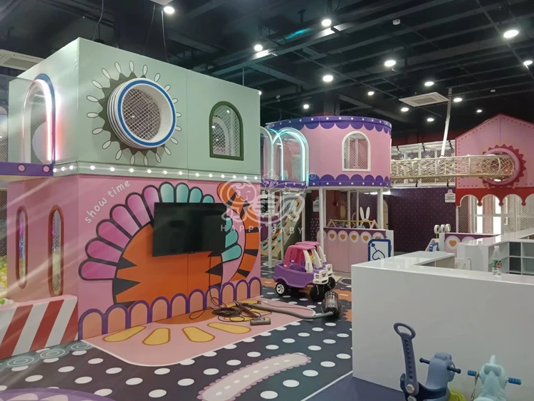 Commercial Customized Playground Equipment Large Size Children Play House With Big Slide For Sale