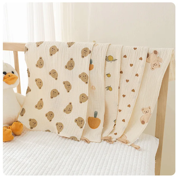 Hot Sale Wholesale Absorbent Cute Soft Bib Saliva Towel Cotton Gauze Printed Baby Bath Towels