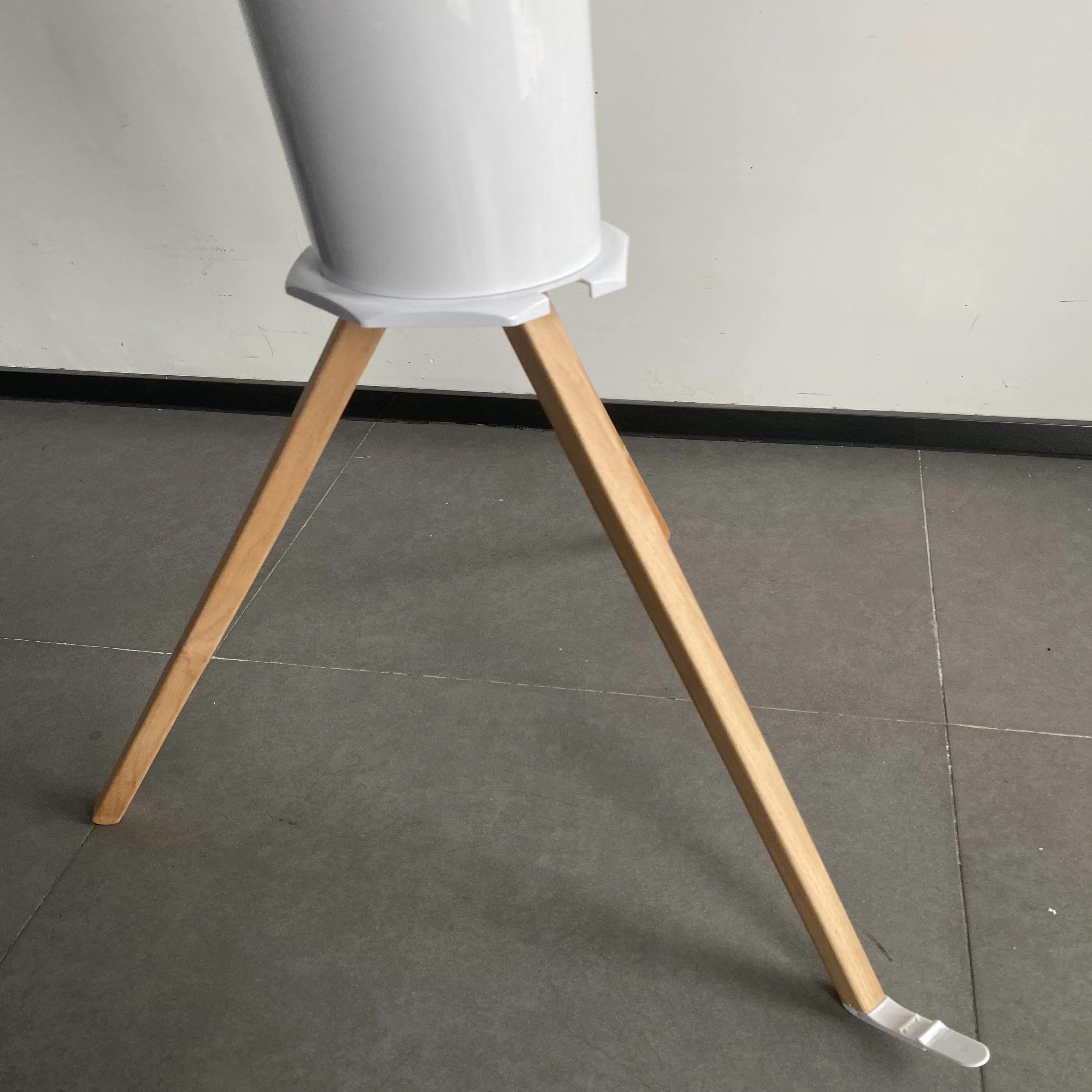 Wooden Tripod Clothes Drying Rack | 16 Beech Rods | For Laundry Use | Space Saving