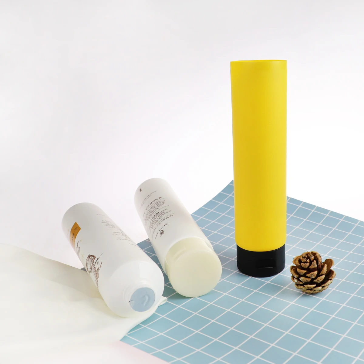 
Idealpak Transparent Plastic Soft Tubes Cosmetic Packaging Tube with Flip Cap 