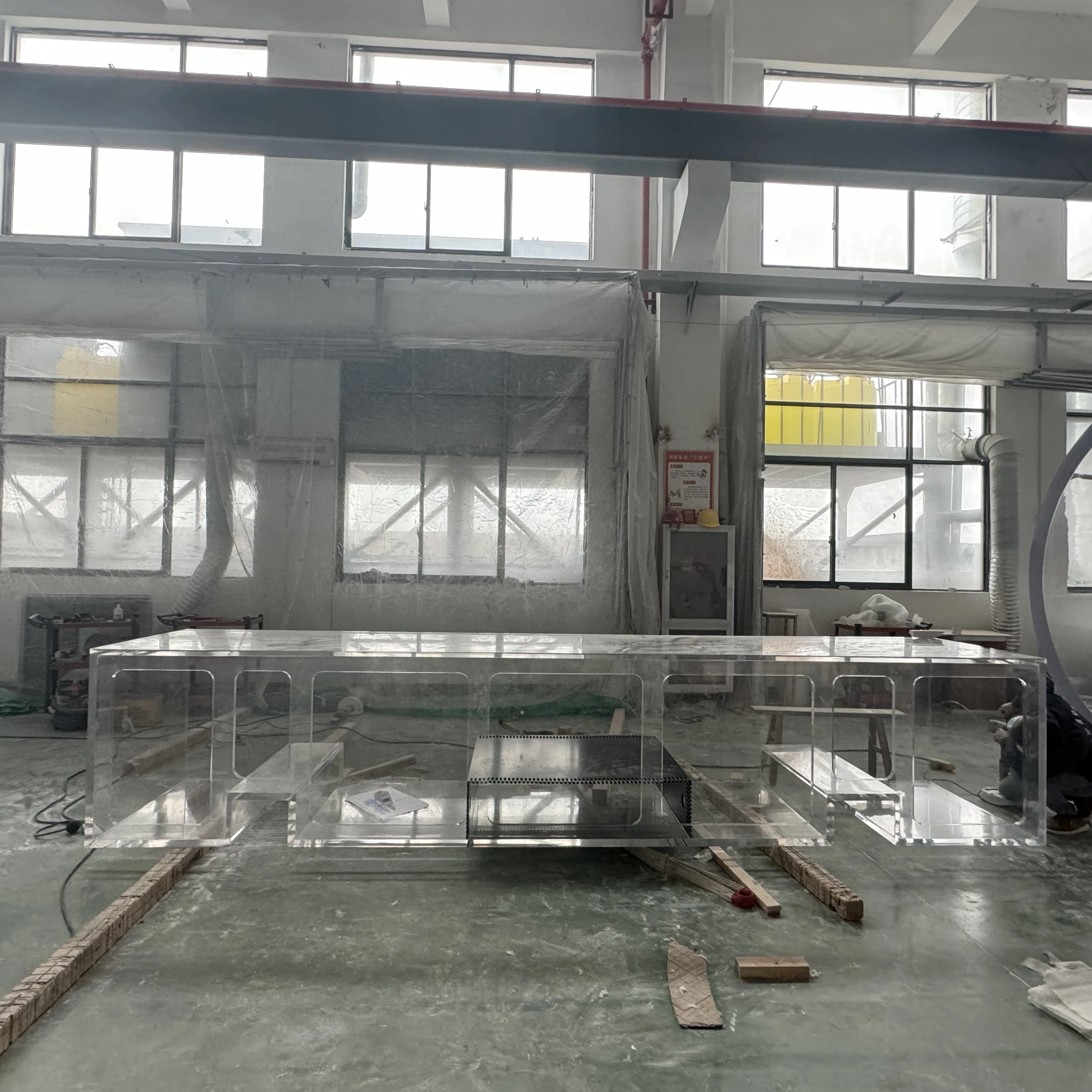 Good price custom size factory manufacture vertical fish tank acrylic aquarium for sale