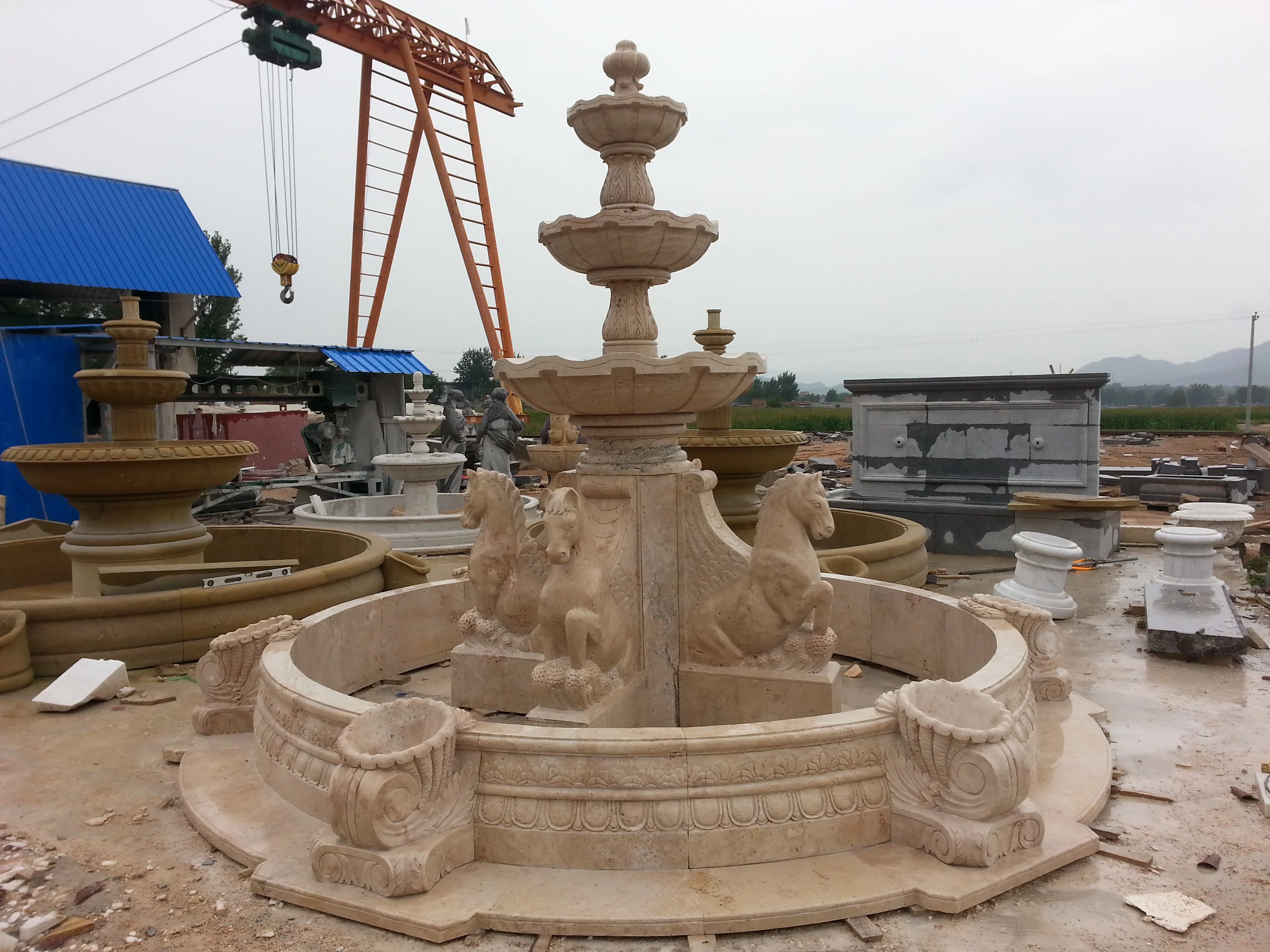 European Style Outdoor Antique White Marble Water Fountain with Horse for Yard Garden Square Decor