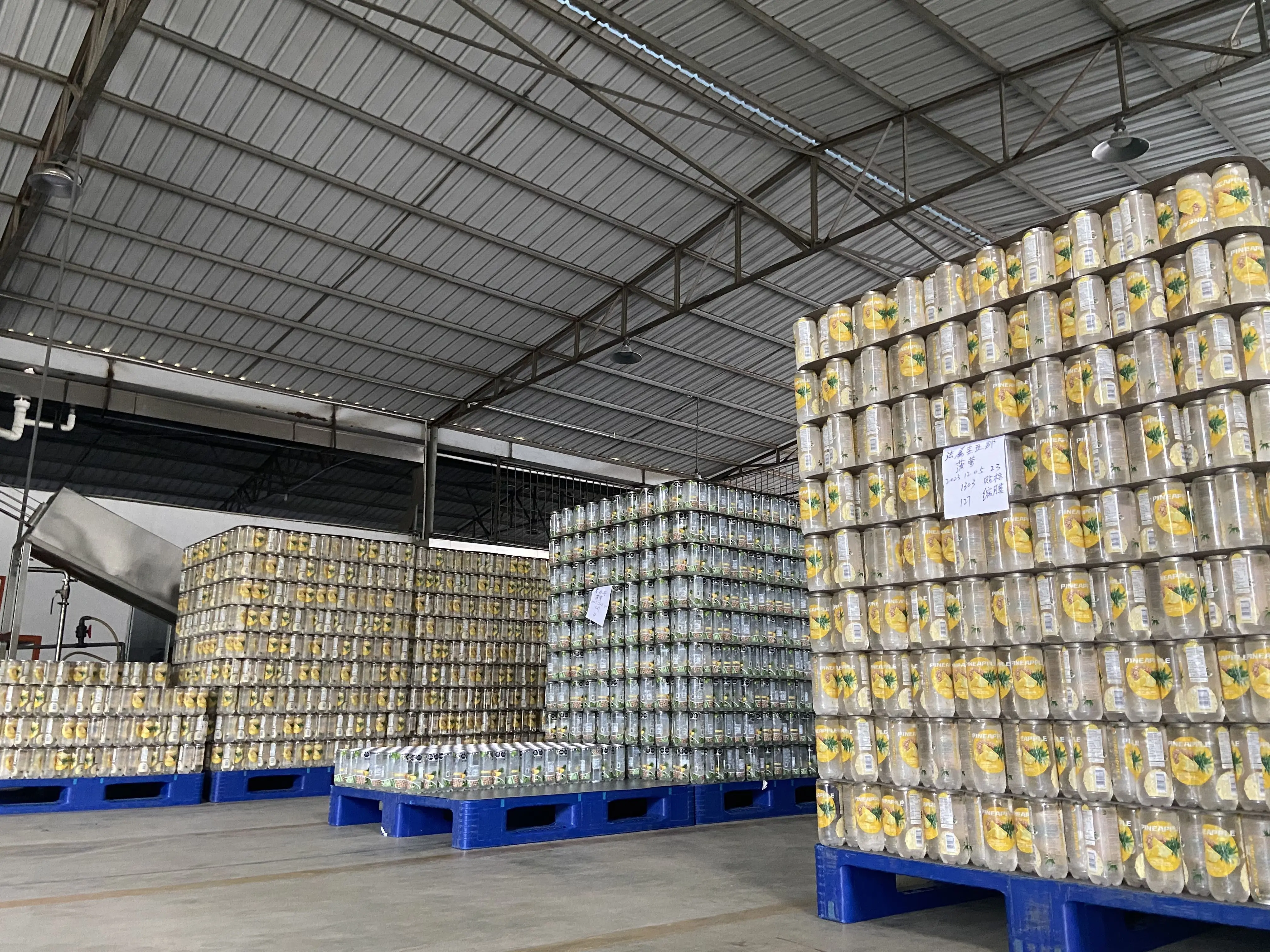 Private Label Carbonated Drinks China Xiamen 350ml PET CAN Fruit Flavor Sparkling Drinks Korean Drinks Normal 6 % Brix From CN