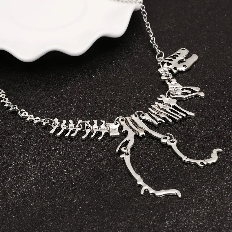 Sexy Long Necklace Gothic Tyrannosaurus Rex Skeleton Dinosaur Pendant Charm Necklace Dragon Bone Alloy Collares Jewelry