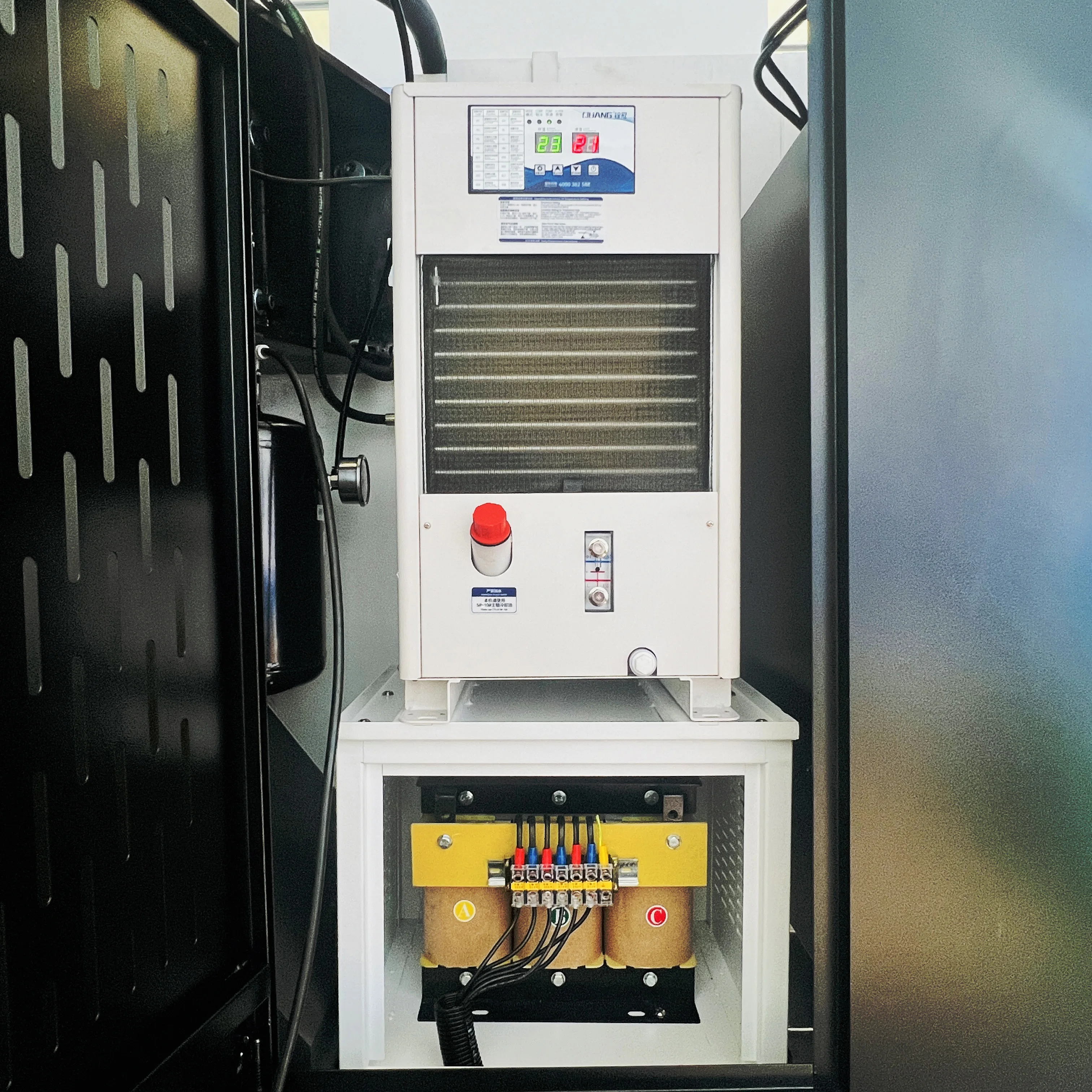 VMC855 Aluminum 5 Axes Vertical Metal CNC Frame Machine 3 Axis Machining Center GSK Fanuc Single BT40 Multifunctional Motor