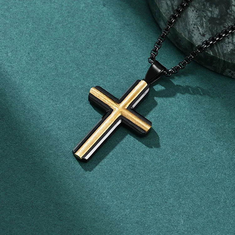 Custom Wholesale Men Black Gold Plated Stainless Steel Italian Jewelry Personalized Religions Cross Pendant Necklace