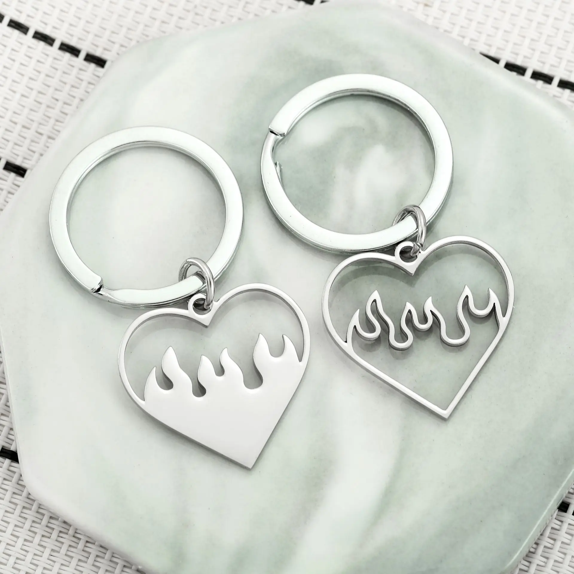 Punk Hip Hop Party Sister Best Friend Minimalist Stainless Steel Flame Heart Pendant Keychain For Men Women