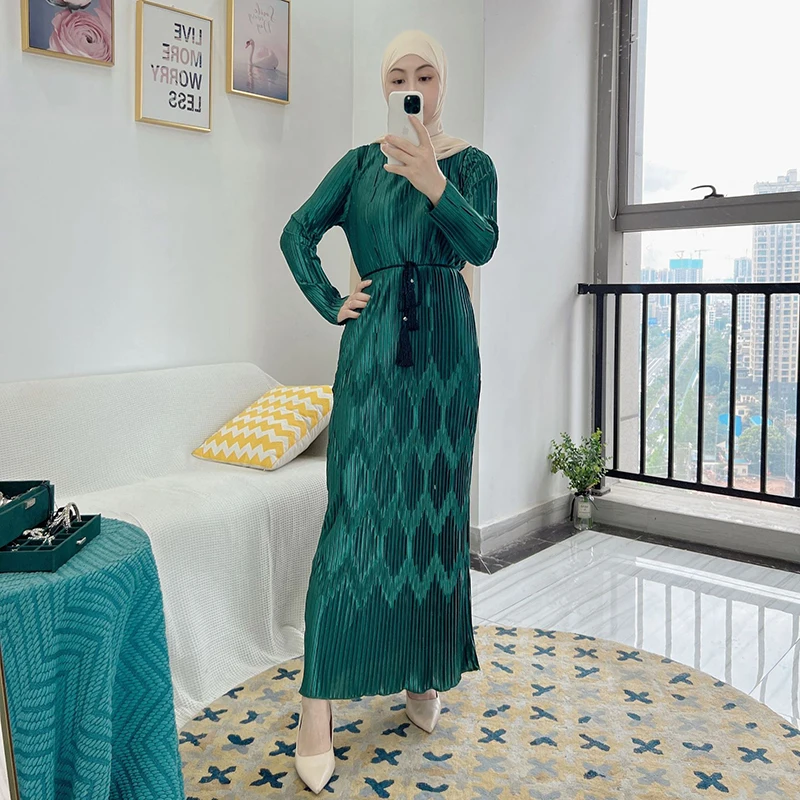 Hot Sale Elegant Maxi Dress Ladies Muslim Pleated Women Long Dress Abaya Women Muslim Dress Dubai