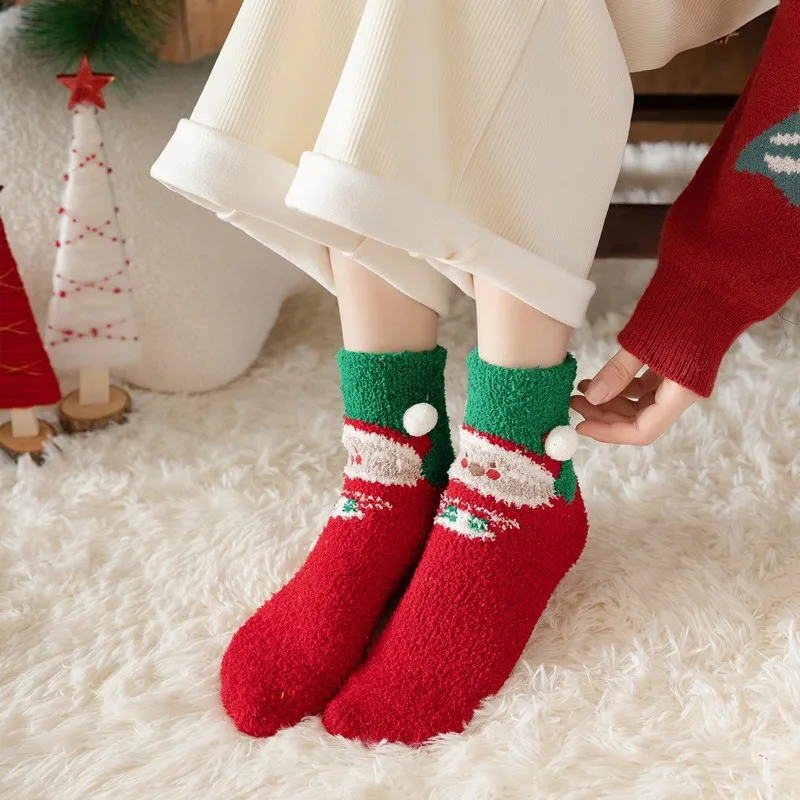 Unique Packaging Winter Coral Fleece Female Cartoon Plus Velvet Thickening Sleep Christmas Gift Socks With Christmas Balls