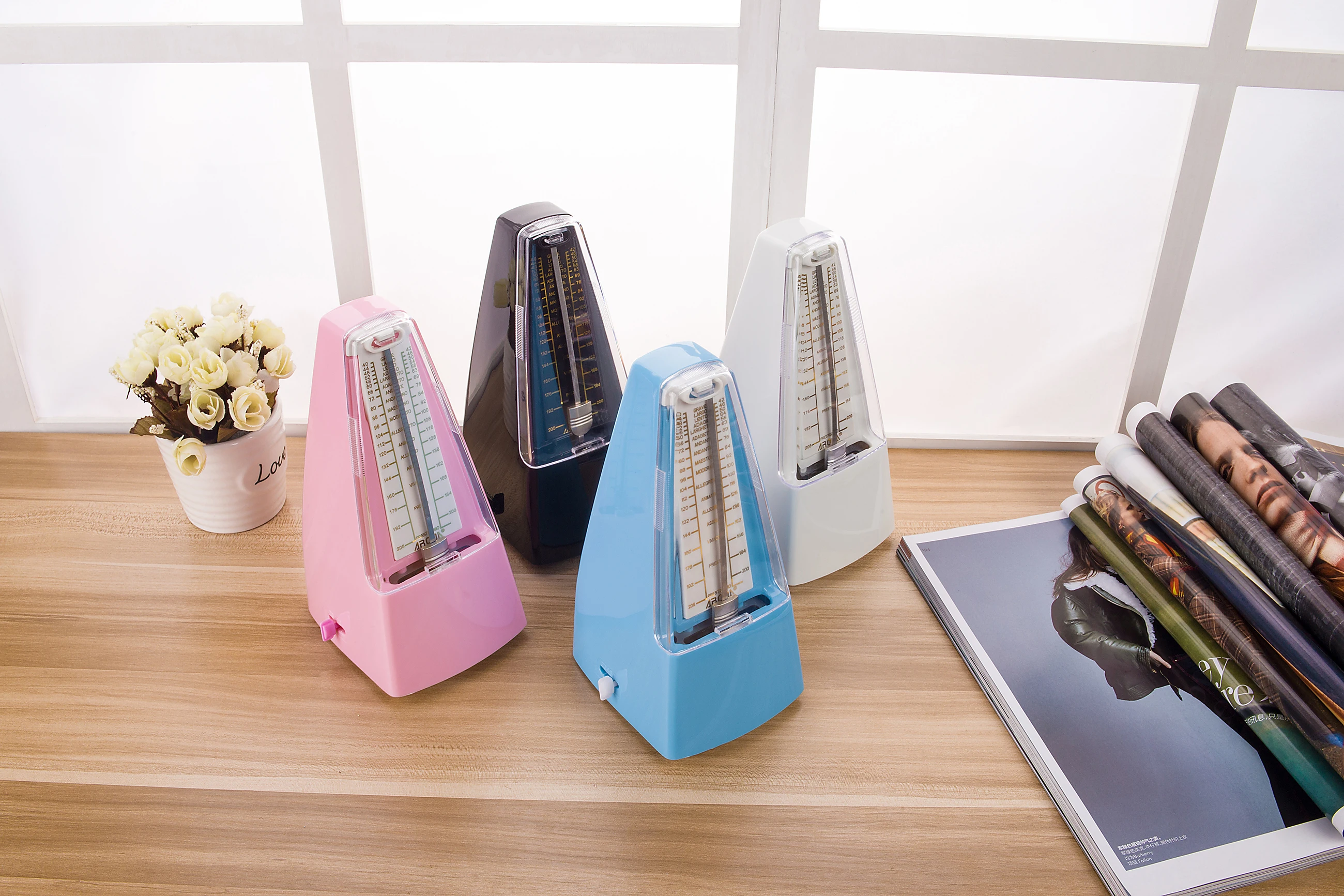 Высококачественный многоцветный музыкальный метроном для музыкальных инструментов