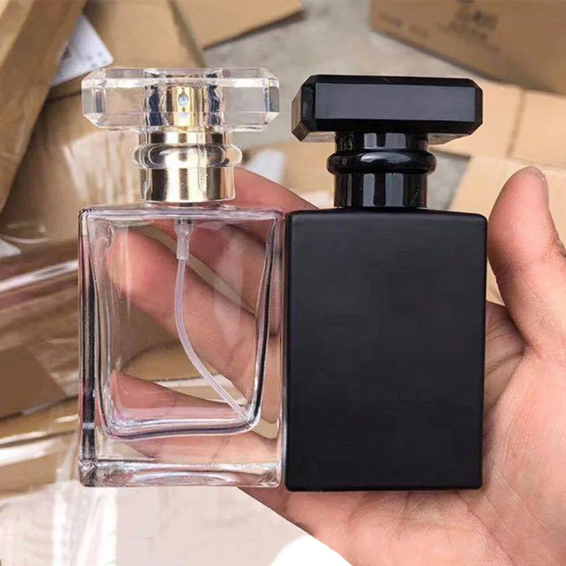 Manufacturer Supplies Luxury Women 30ml 50ml Clear Matte Black Screw Neck Glass Perfume Bottle Square Sprayer Glass Bottle