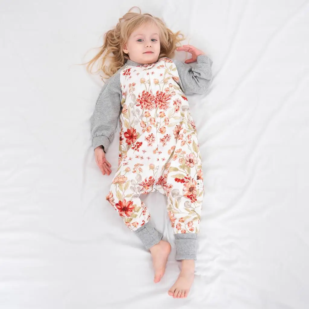 Wholesale Bamboo Cotton Baby Loose  Rompers Long Sleeve Baby Jumpsuit Breathable  Pajamas Soft and Eco-friendly sleeping bag