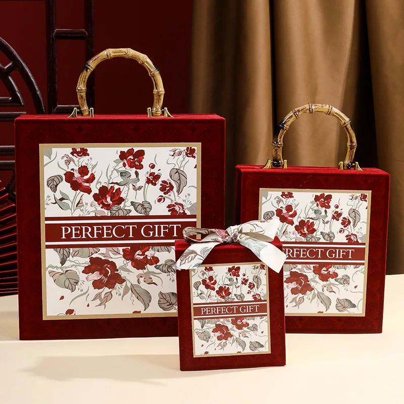High-End Wedding Candy Box Creative French Secret Garden Flannel Gift Box Luxurious Bamboo Souvenir Wedding Engagement Paper Box