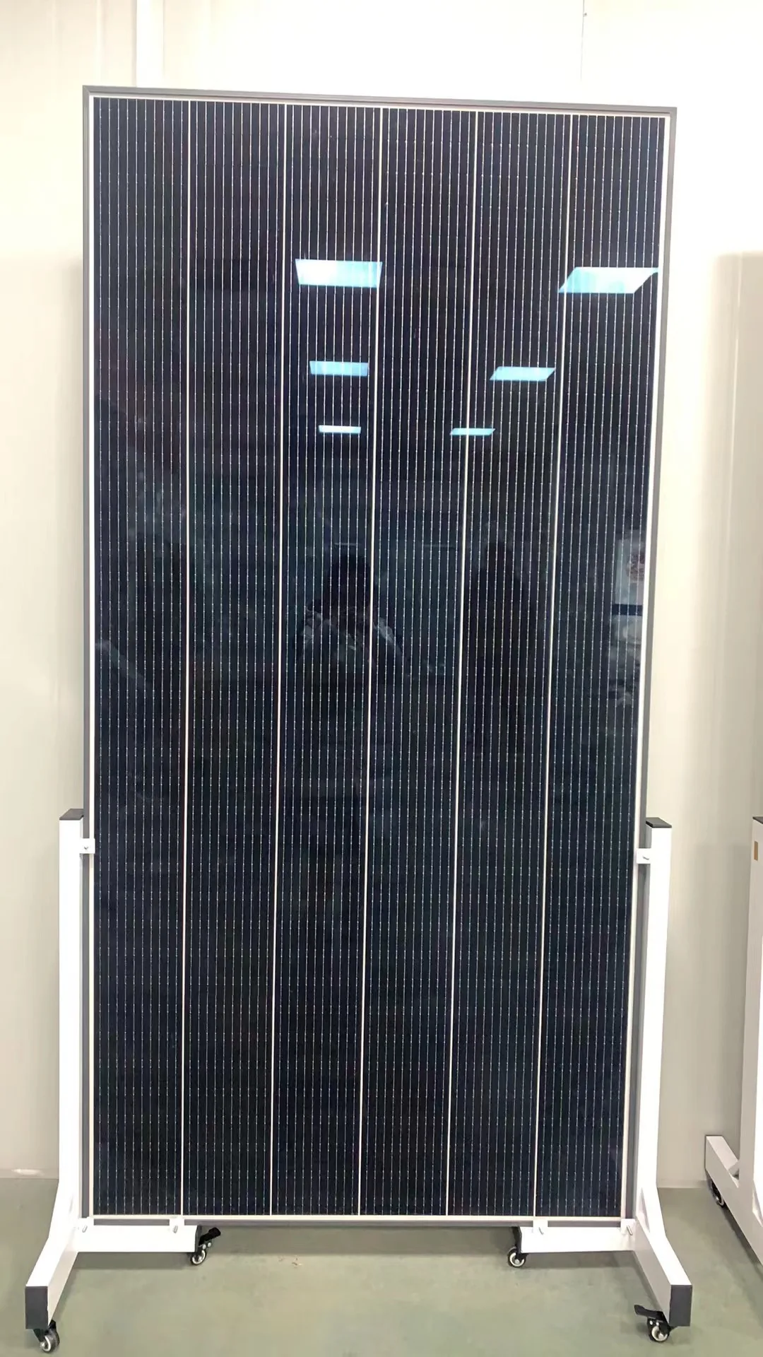 500w Trisection Cut high quality solar panels High Module Efficiency Bifacial Double Glass Solar Related Products