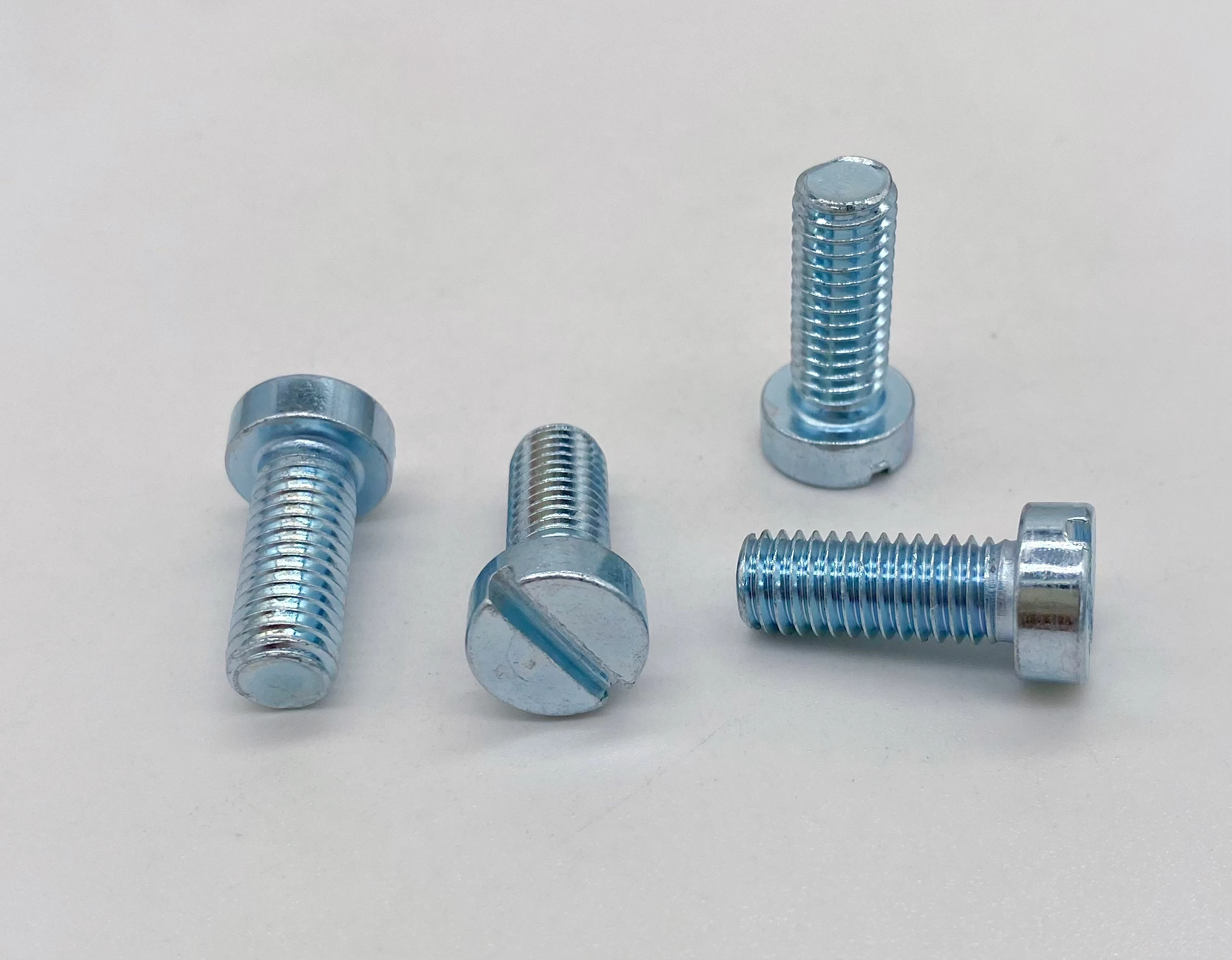 China manufacturer  suppliers  Wholesale Slotted cheese pan head screws bolt screw and fastener DIN84 ISO9001