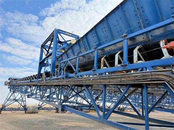 Portable Transfer Conveyor Jump or Grasshopper quick set-up and high production for  cement
