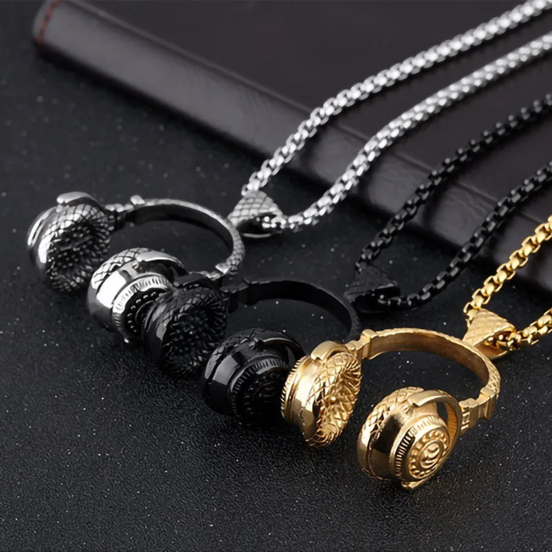 Retro headphones music couple pendant necklace men and women hip-hop leisure literary necklaces personality gift 2024